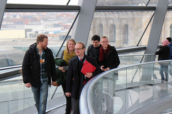 Studierende der BTU COttbus-Senftenberg in der Reichstags-Kuppel auf Einladung von MdB Uli Freese